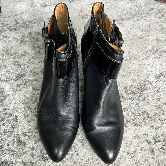 Sofft Black Heeled Ankle Boot. - Picture 4 of 8